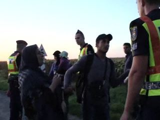 Власти Австрии: в страну прибыли две тысячи мигрантов