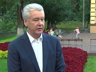 Собянин отменил распоряжение Лужкова: эвакуация машин будет платной